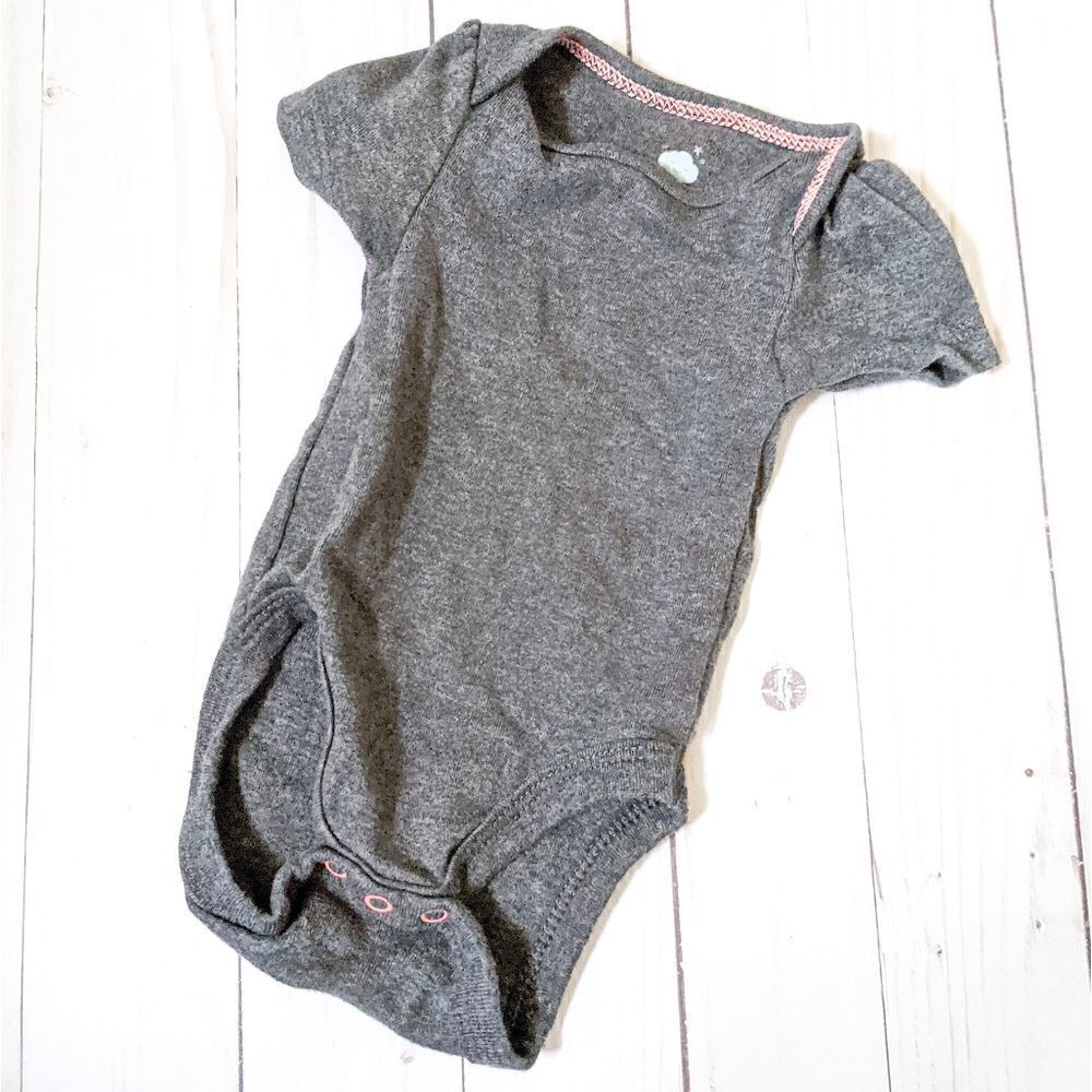 Cloud Island Short Sleeve Gray Newborn Onesie